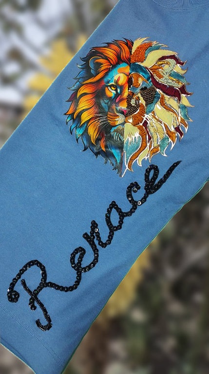 Camiseta azul estampada y bordada a mano || Fuerza de la naturaleza